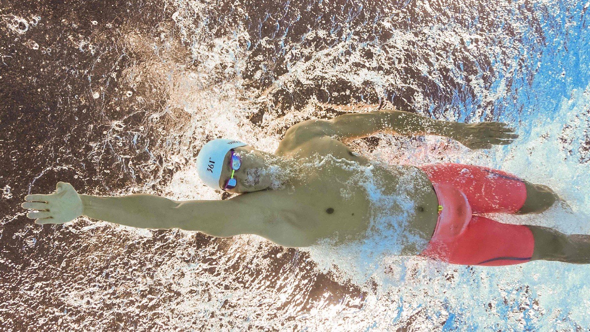 混合泳新星闪耀全国锦标赛,老将坚守展现泳坛传承